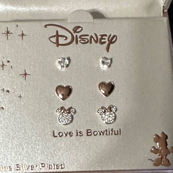 Disney love is Bowtiful earrings set of 3  NWT - Picture 7 of 11